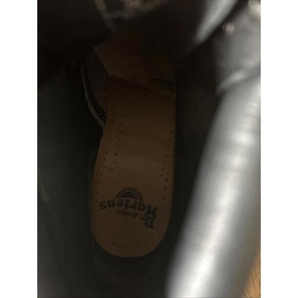 Dr. Martens 11292 Women's Sz 9 Men's Sz 8 Black Leather Lace Up Boots Greasy - Picture 9 of 14